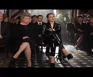 她的金发女郎唤醒她的屁股他妈的他 摩洛伊斯兰解放阵线莫夫
