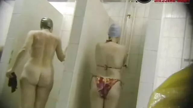 Dadcrush-村里的女孩摧毁了她的继父的鞋子 成熟的自制的照片