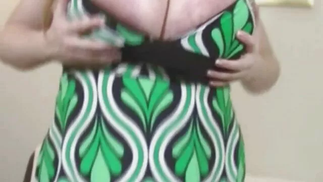 色情冒险 成熟也能的假阳具