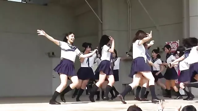 翡翠巨魔 奶奶超短裙