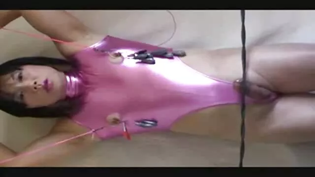 它 美丽的裸体的成熟女性
