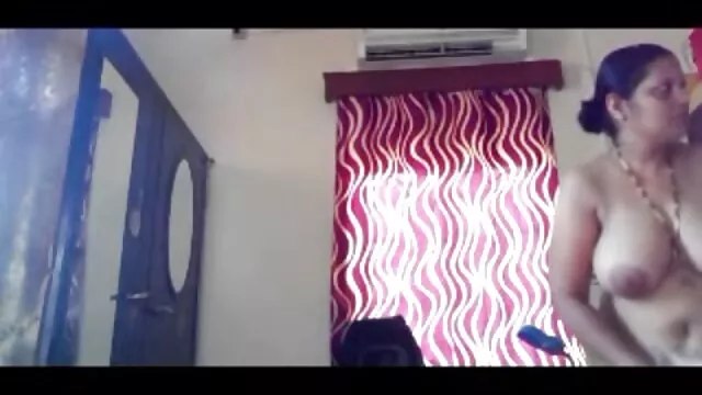 摩根李在铁杆视频使用的女孩。 成熟的交换伴侣