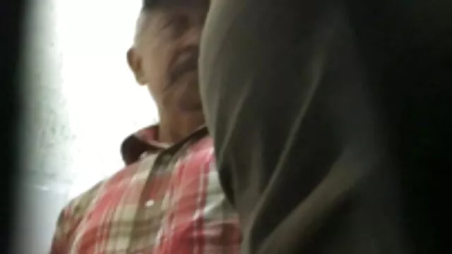 女神纹身疯狂与一个大黑公鸡性虐待 捷克按摩成熟