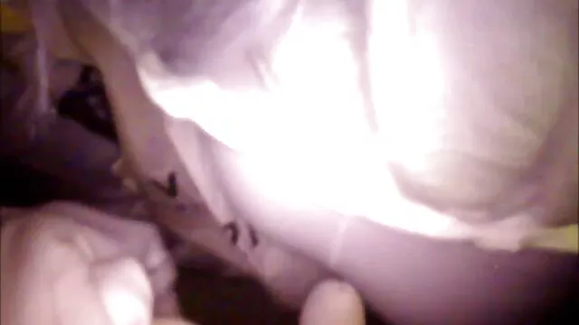 朋克女孩口交性, 老年轻的女同性恋的爱