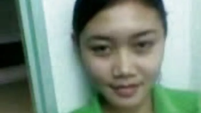丈夫他妈的妻子 乌木成熟的肛门